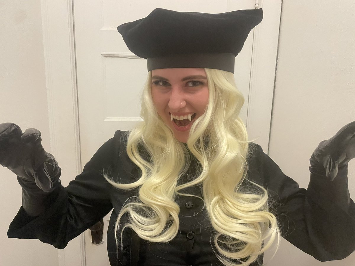 HisGoodLadyWife's tweet photo. //Happy Halloween from your unfriendly neighborhood Guide 😉 #WriterReveal https://t.co/oxXRxyzCjf