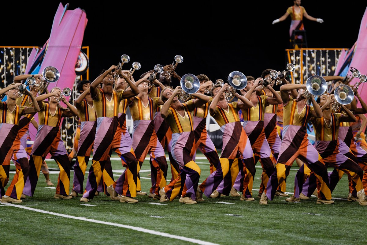 Order your Bluecoats costume TODAY!! This is your last chance to order one of our iconic costumes and get it in time for Halloween! Find your favorite looks up to 80% off at bluco.at/s_c 🎃