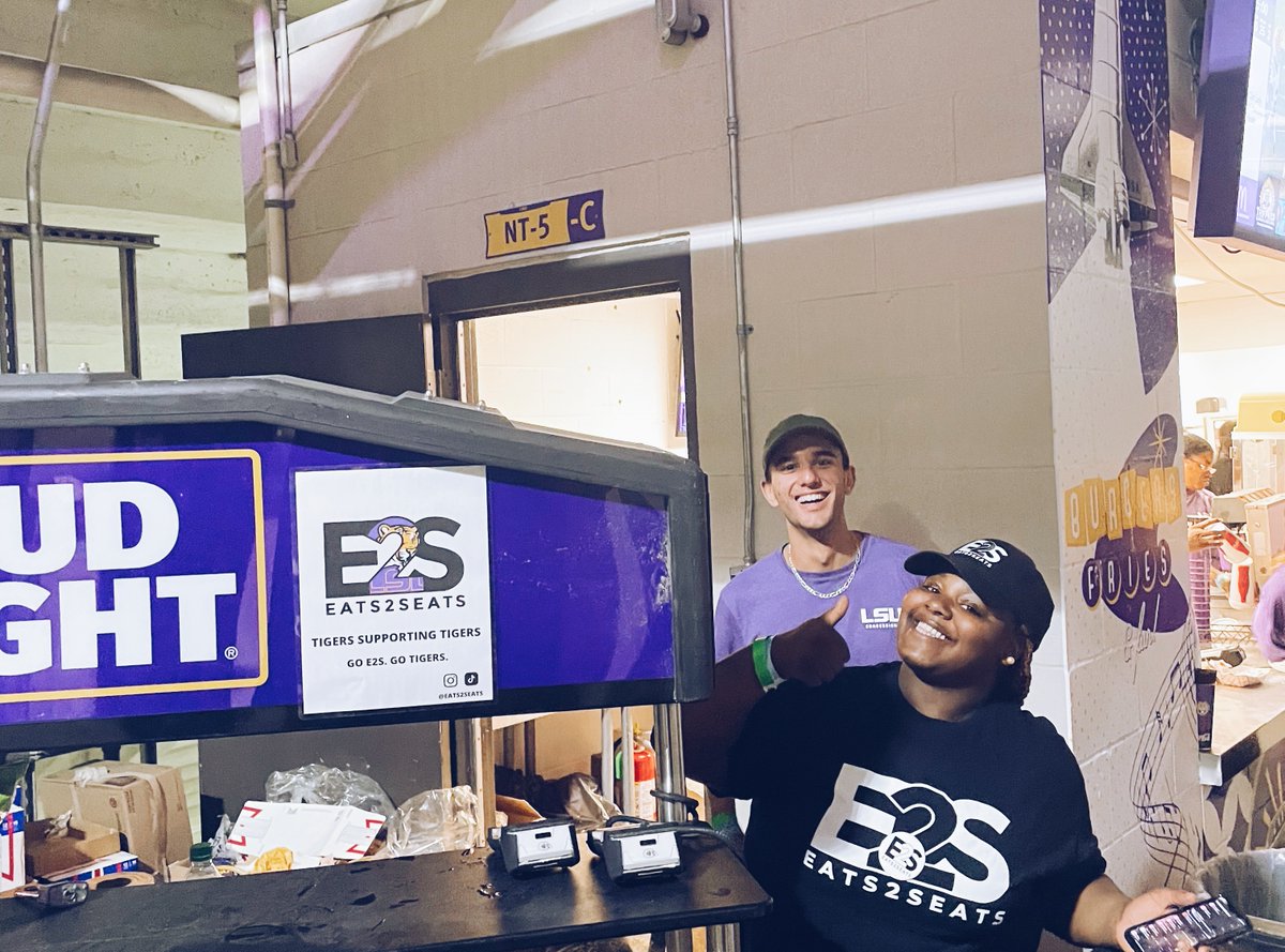 EATS_2_SEATS's tweet photo. Served our Client @LSUSports @LSUFootball a Tiger victory with LSU students serving the concessions #TigersSupportingTigers 🍻 Elevating the Game Day Experience one fan at a time. #Cheers #E2S #eats2seats #GeauxTigers #StudentService https://t.co/AZb0BAGwi7