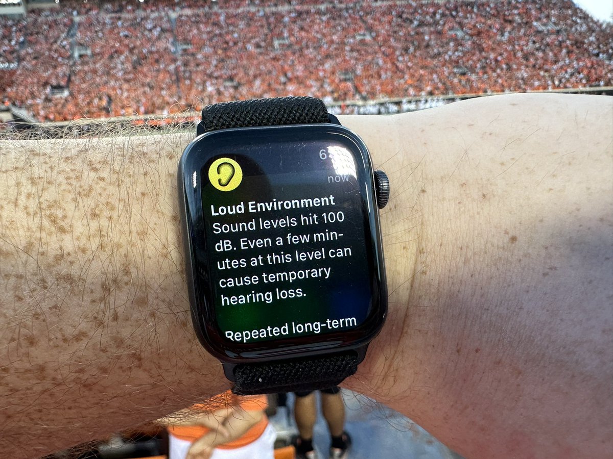 MrAJBel's tweet photo. Big time environment. @CowboyFB @OSUAthletics https://t.co/wm6OEhR8BU