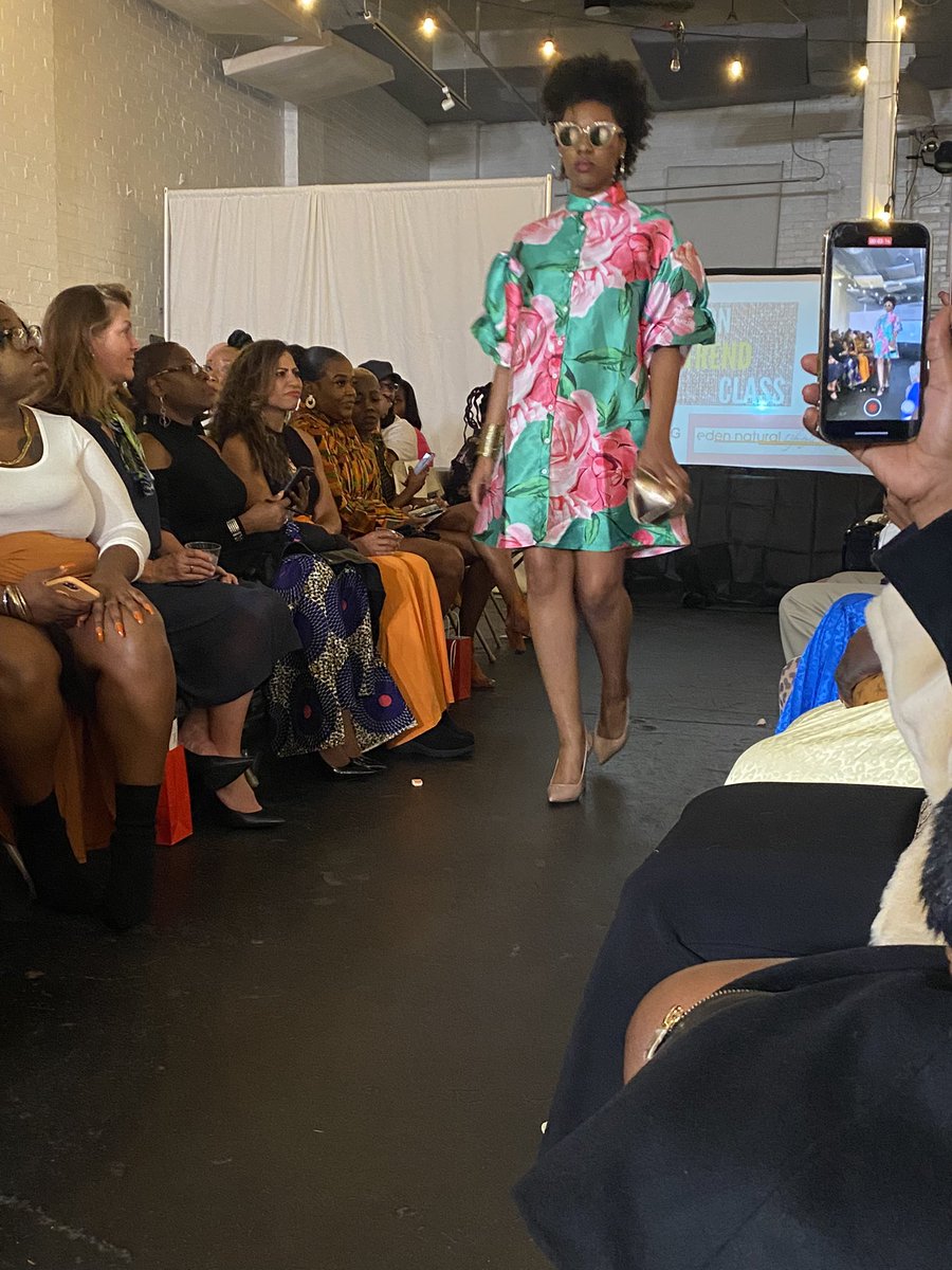 SparkFMOnline's tweet image. Ending the evening with @BostonCFW for Boston Caribbean Fashion Week finale and runway show! #boston #fashion #caribbeanfashionweek