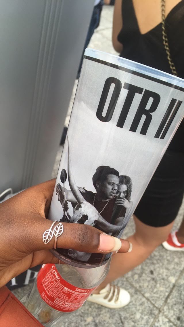 uprettyiloveyou's tweet photo. Not kpop related but in 2018, I went on a long trip to attend a Beyonce concert. One of the best day of my life 🥲🥺🥺
I can’t wait to meet Monsta X too 💕
#기현 #유스 #YOOTH https://t.co/gojx24kPcK