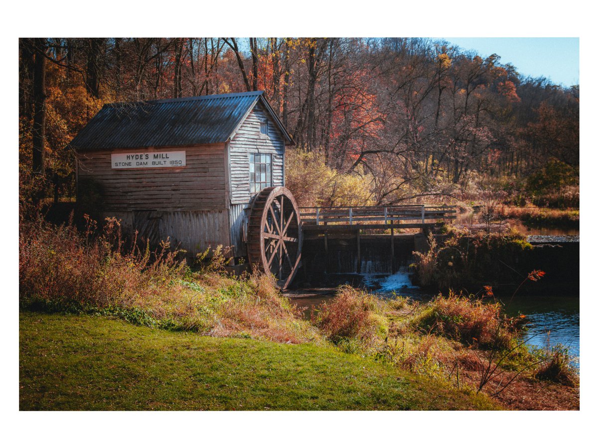 Driftless_Rob's tweet photo. What a gorgeous autumn day in the drifless region of Wisconsin. 

Hyde's Mill - October 2022

#landscape #AutumnVibes #fallcolors https://t.co/L2jEohIwjN