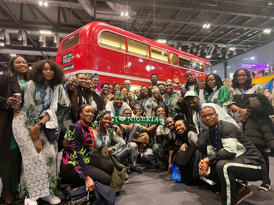 layoladepo1's tweet photo. It was a great privilege to attend and speak at the #Chevening orientation ceremony yesterday in the midst of our 🇳🇬 scholars as well as other scholars from over 140 plus countries. Wishing them every success as they begin their studies in earnest.@CheveningFCDO https://t.co/KKOI92NKmx