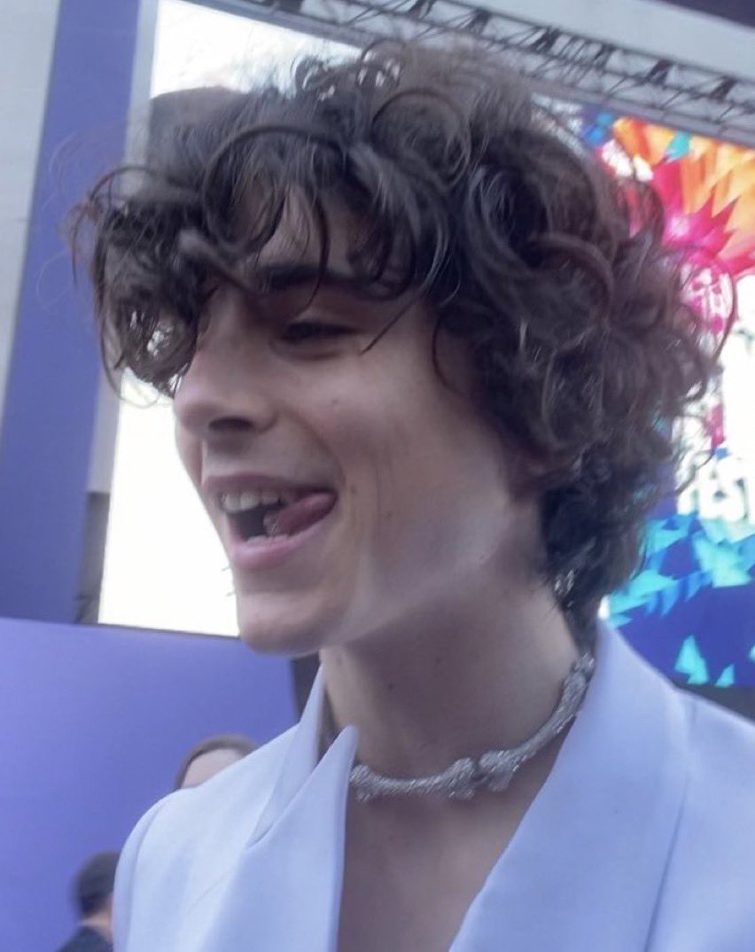 until the room stink 🤭😊😊