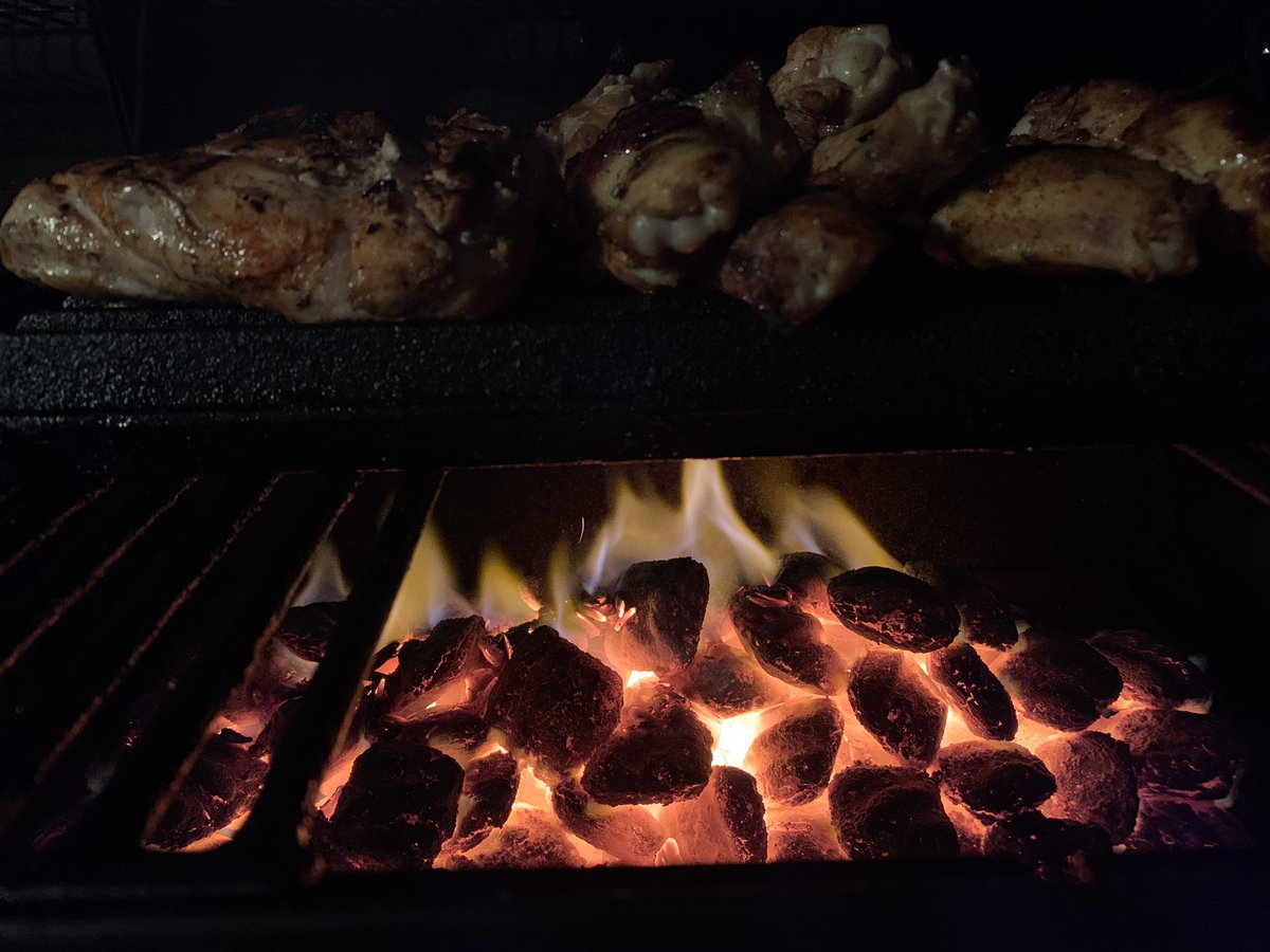 phillycheeze's tweet photo. Wing night !  Tonight, I’m using apple wood chips for smoking and  @CentralBBQ BBQ Hot Rub .  Finishing off on top of the @ManGrate . 
😋 

#mangrate #wings #chickenwings #smokedwings #grilledwings @mangrategrilling  #centralbbq https://t.co/hJk10eboWj
