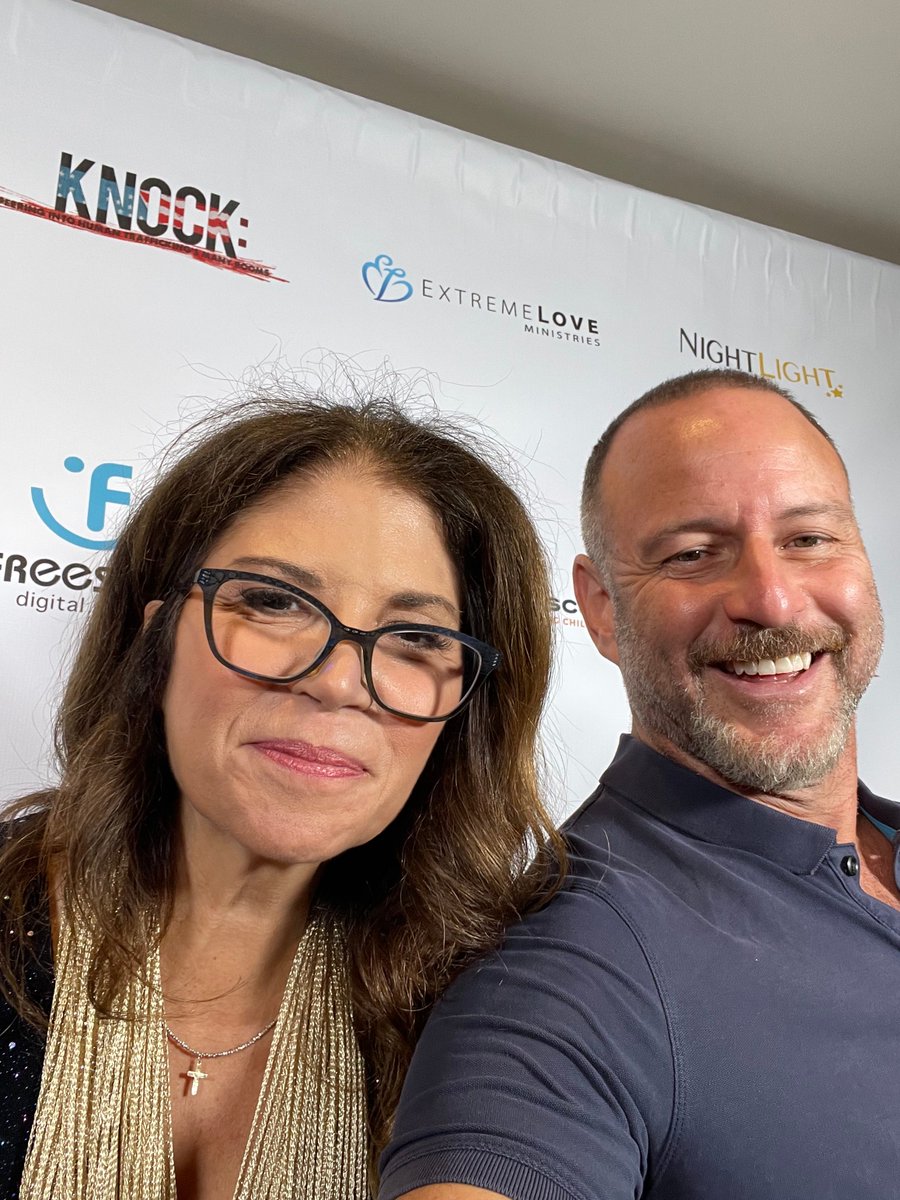 HowardSkora tweet media