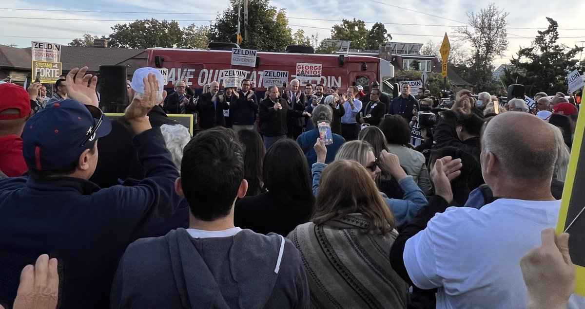Amazing turnout in Whitestone at tonight’s rally. We are surging in Queens at the perfect time with just 17 days to go until we FIRE Kathy Hochul, END one-party rule, and SAVE our State. If you want to get involved between now and Election Day, sign up at zeldinfornewyork.com/volunteer.