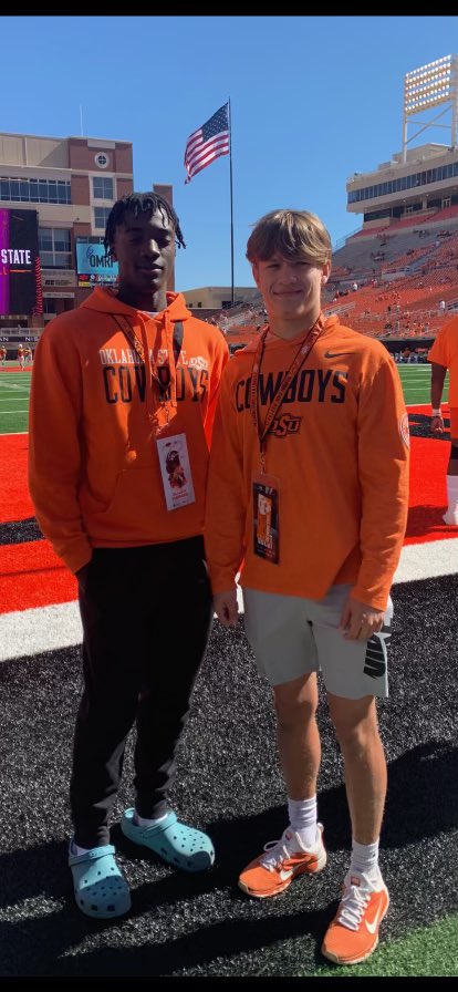 EliThomas______'s tweet photo. After talking with @kasey_dunn I’m extremely blessed to reciever my 2nd D1 offer from OSU @Josh_Gonzales2 @CoachGundy @CoachRossz https://t.co/Mh7Z73e2zI