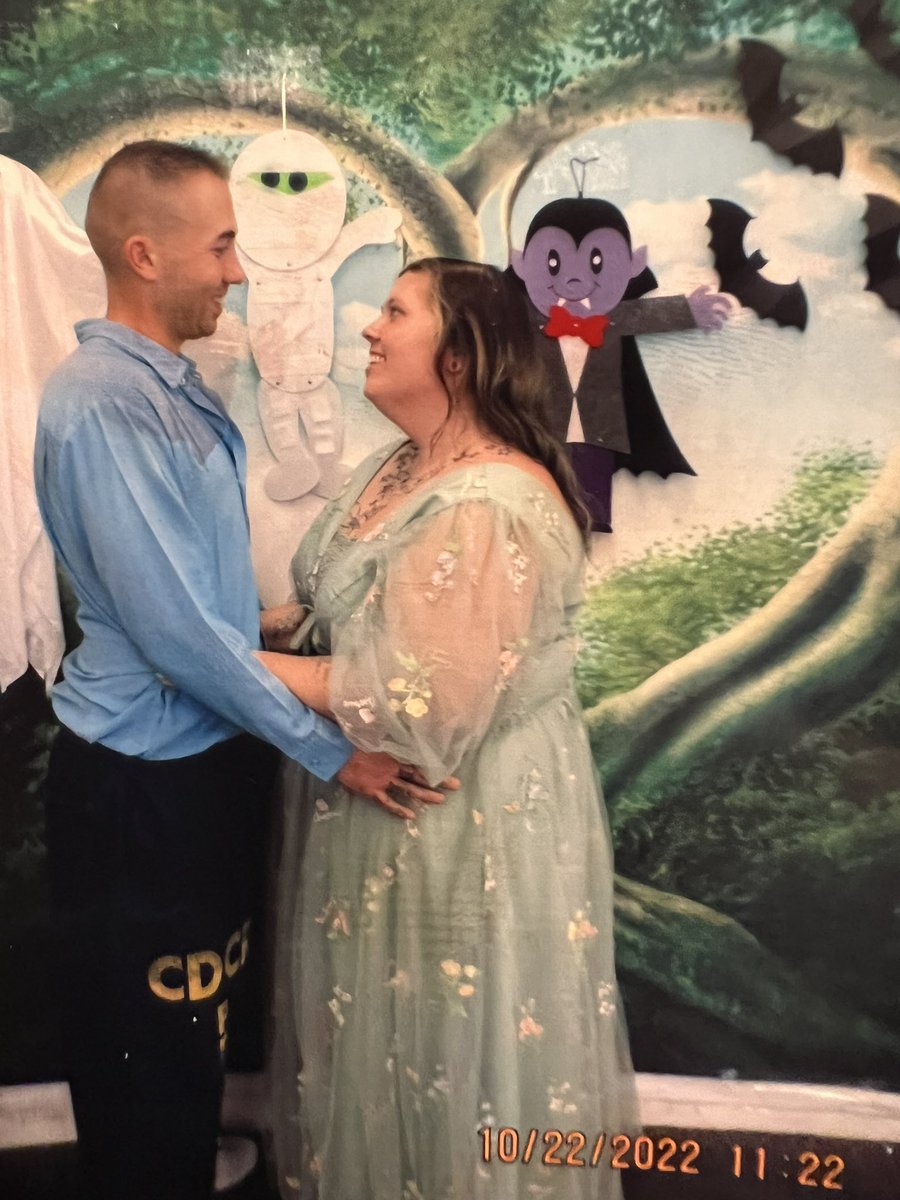 brandi 🌸 tweet media