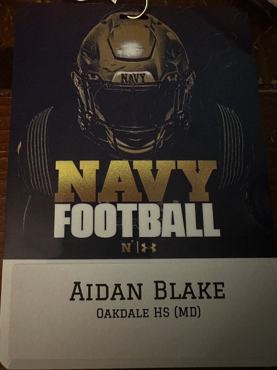 aidanblake34's tweet photo. Thank you @NavyFB, @CoachAIngram and @CoachORourke for the visit and hospitality. @RecruitThe0 @OHSBearsFB https://t.co/nqn7rrlz8W