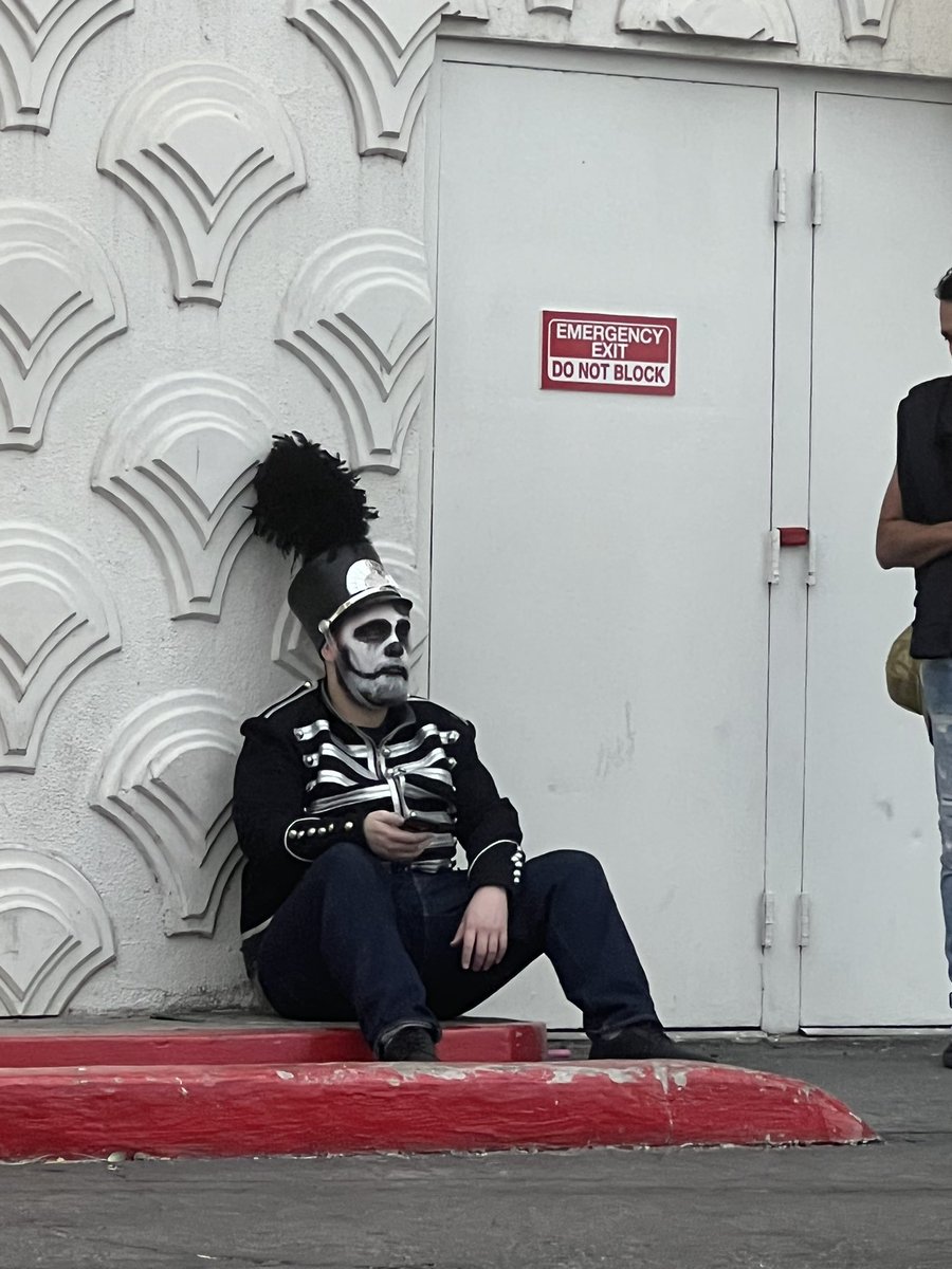 📍estamos jodidos tweet media