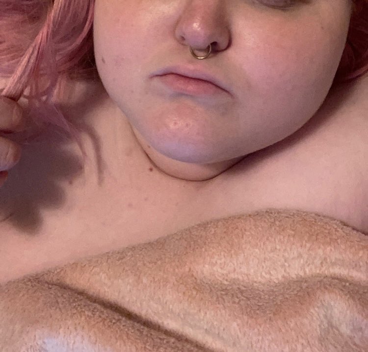 kittinternet's tweet photo. (Making a new pinned)

hii! i’m auggie

~ 23
~ bi
~ 5’5
~ she/her
~ soft and hard kinks depending on what I feel                                 

~cashapp is kittinternet if you’re feeling nice

~ (open to requests/customs)

~open to dms 💌 

like and retweet to be mutuals!! https://t.co/pp2TAnwjV8
