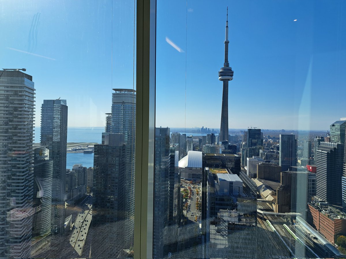 MidWeekSQLBlues's tweet image. Good day at SQL Saturday and it's nice to be back.
All family in one place: SQL, Synapse, DevOps, Power BI, AI, Power Apps, Governance..
#sqlsat #microsoftCanada