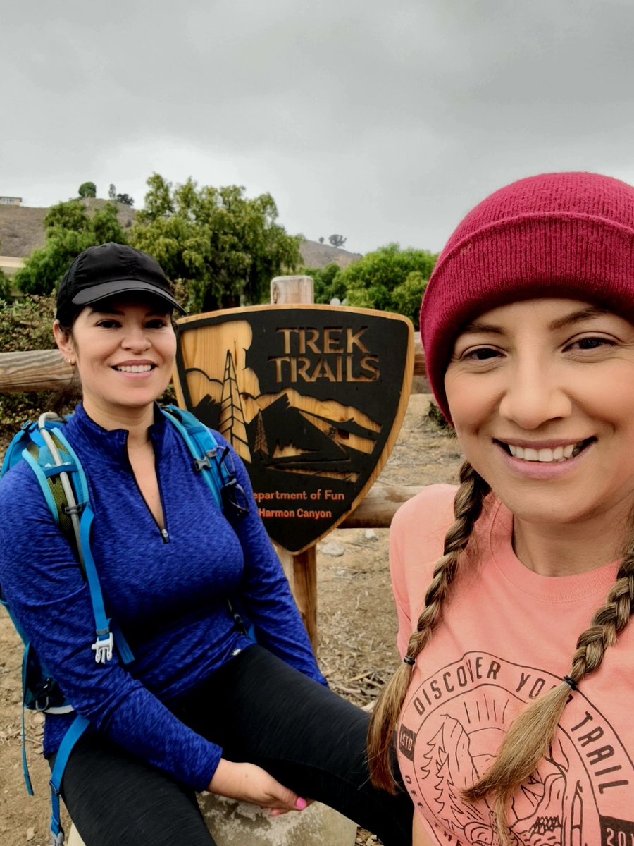 Lorena6712's tweet photo. My HaPpY pLaCe 
Follow Me👇👇👇
#Girls_Stomping_Grounds_Vta
My home away from home 🏡
#therapy #asdslife #happyplace #hiker #Mentalhealth https://t.co/uWVx2PLXkf