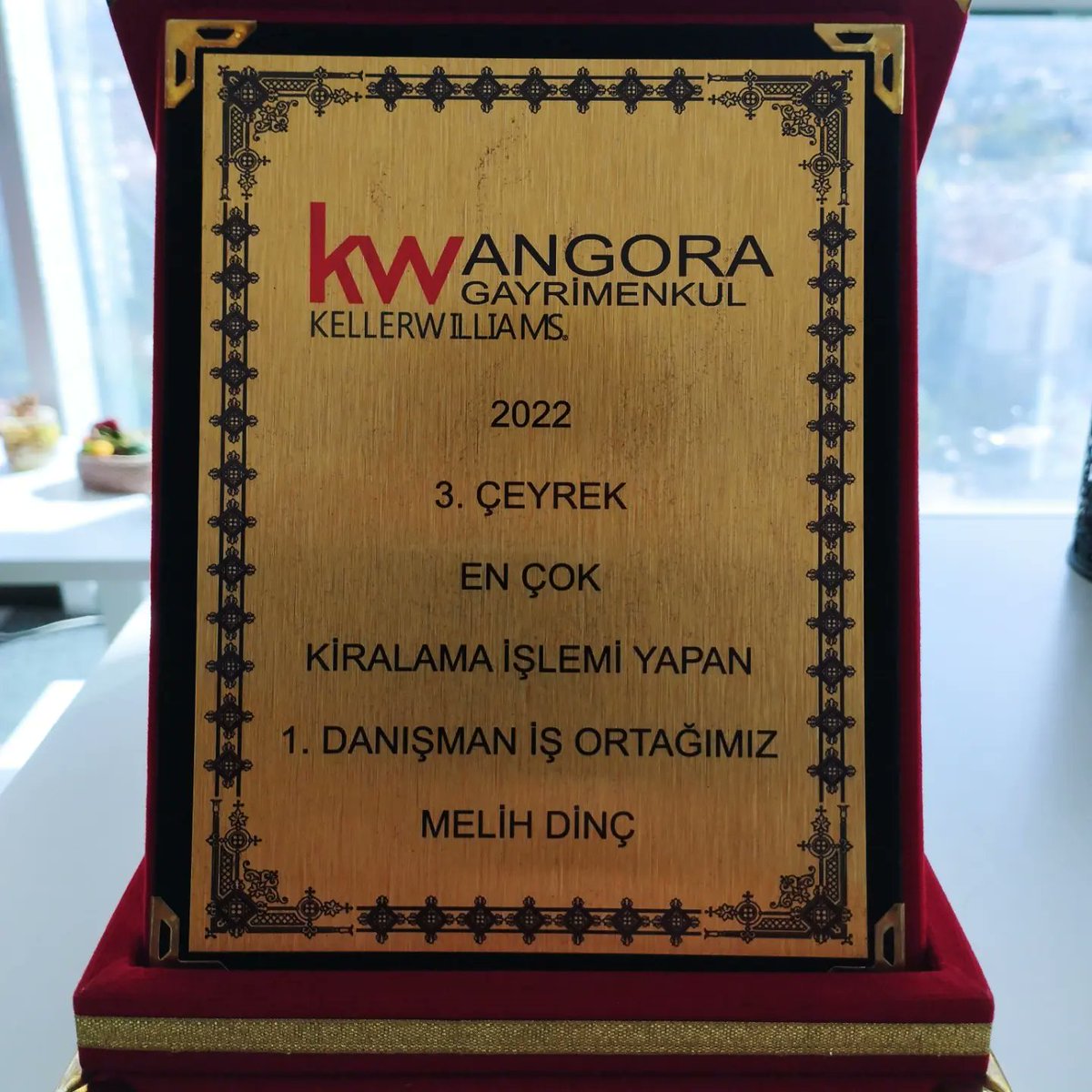 Tırmanmayı göze alan zirvenin hazzını yaşar. 🙂
#emlak #gayrimenkul #gayrimenkuldanışmanı #emlakçı #mevasehir #mevaşehir