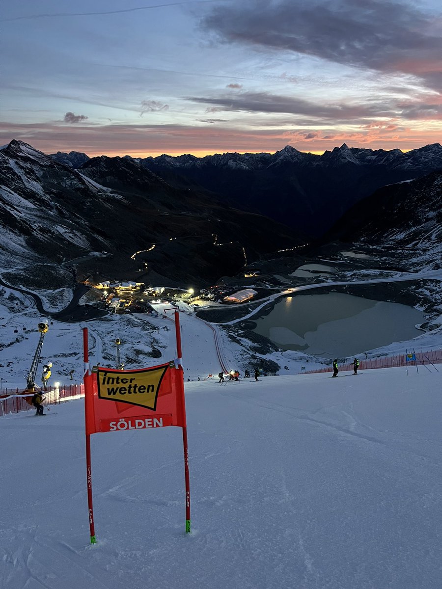 Let’s rock the first race of the season 💥 

<a href="/soeldencom/">Sölden / Soelden</a> Men‘s Giant Slalom Race 
1st run : 10:00 CET   
2nd run 13:00 CET

#fisalpine