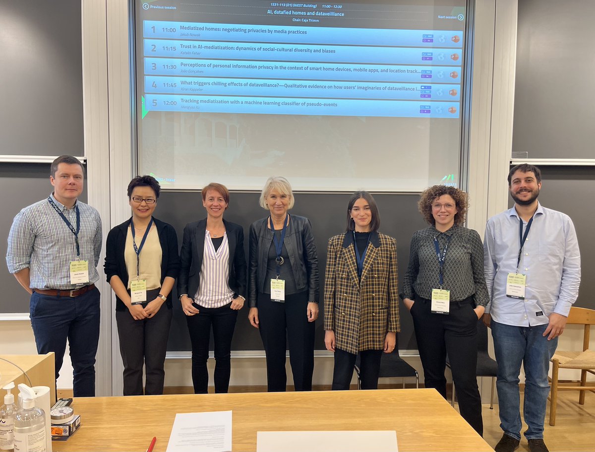feherkat's tweet photo. Personal highlights of #ECREA2002: Many thanks for having me as a speaker and panelist chaired by 
@CajaThimm, to be a representative of the work of 
@MartonDemeter2 &amp; @GergoHalo, and to be invited to the special issue launch party of #CEJC by 
@NicoCarpentier3 &amp; @MichalGlowacki https://t.co/5qeDLHlQaL