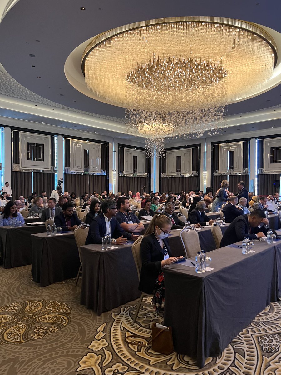 Clara Chow tweet media