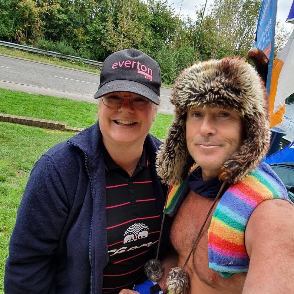 MaxineJones's tweet image. Met this fella 1 year ago in Sussex.  He was pounding the streets in the UK for charity.
@speedomick 
#LEGEND