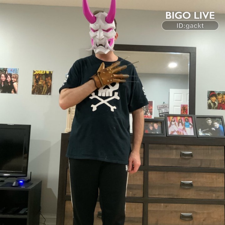 jpopandrew2's tweet photo. Come and check the ♠️VEGA💳's profile in #BIGOLIVE!
https://t.co/fE447P8AWx https://t.co/ExQixxSwJl