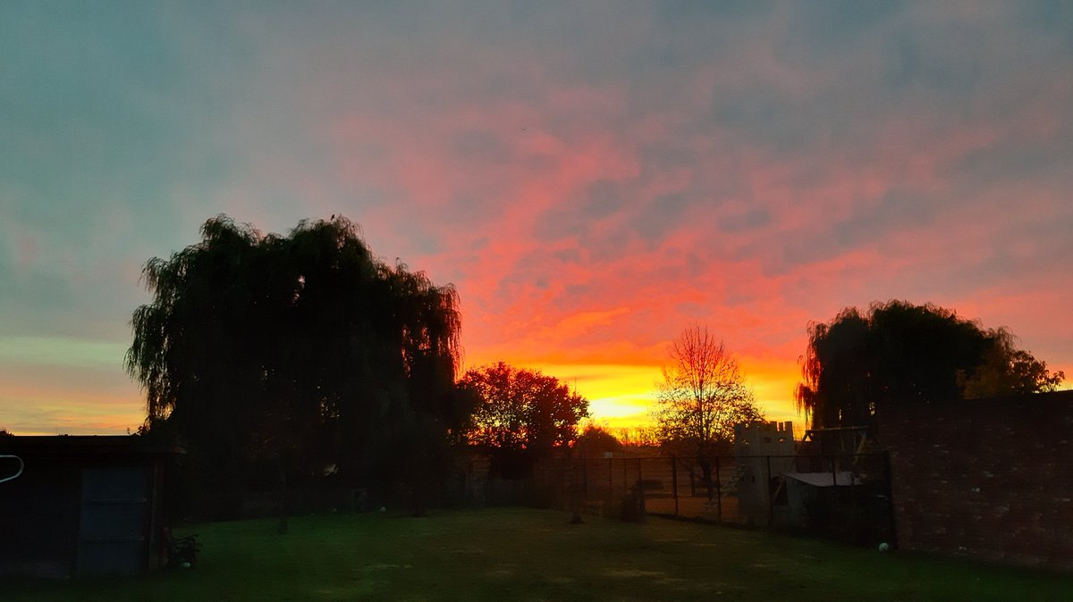 Peter Cosemans (@peter_cosemans) on Twitter photo #vrtweer #alken <a href="/GemeenteAlken/">Gemeente Alken</a> 8:01 #vrtweer #alken <a href="/GemeenteAlken/">Gemeente Alken</a> 8:01