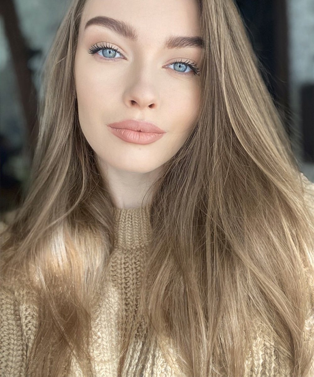 Dana🐣 tweet media
