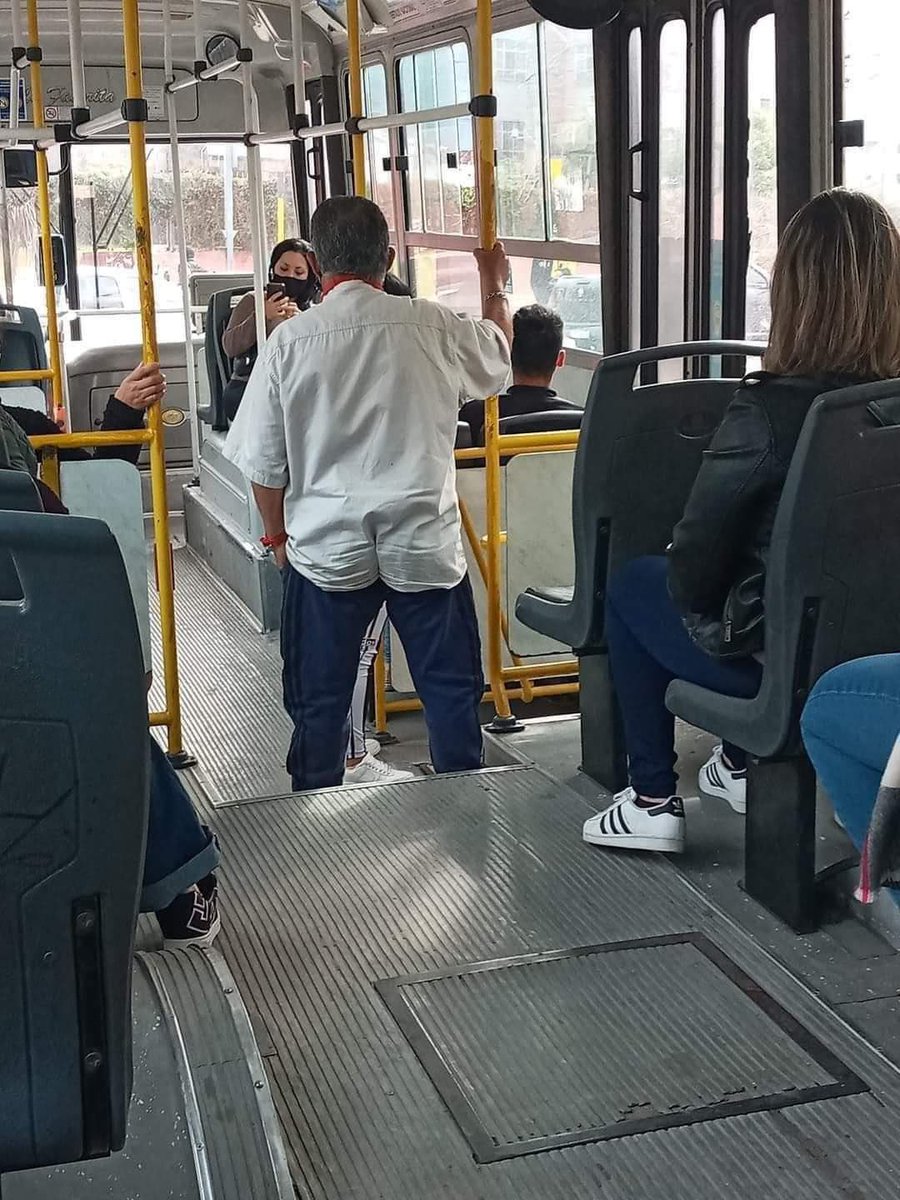 corridosybandas's tweet photo. Así de metido quisiera estar en tu corazón mailob https://t.co/0f0nIvauFR