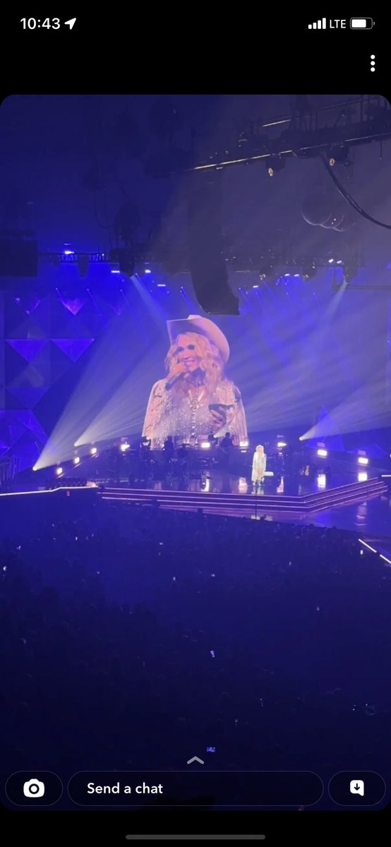 duffy963's tweet photo. What a show!!!! ❤️ @carrieunderwood  you better win EOTY after this omg! #DenimAndRhinestonesTour https://t.co/6reS2qKC14