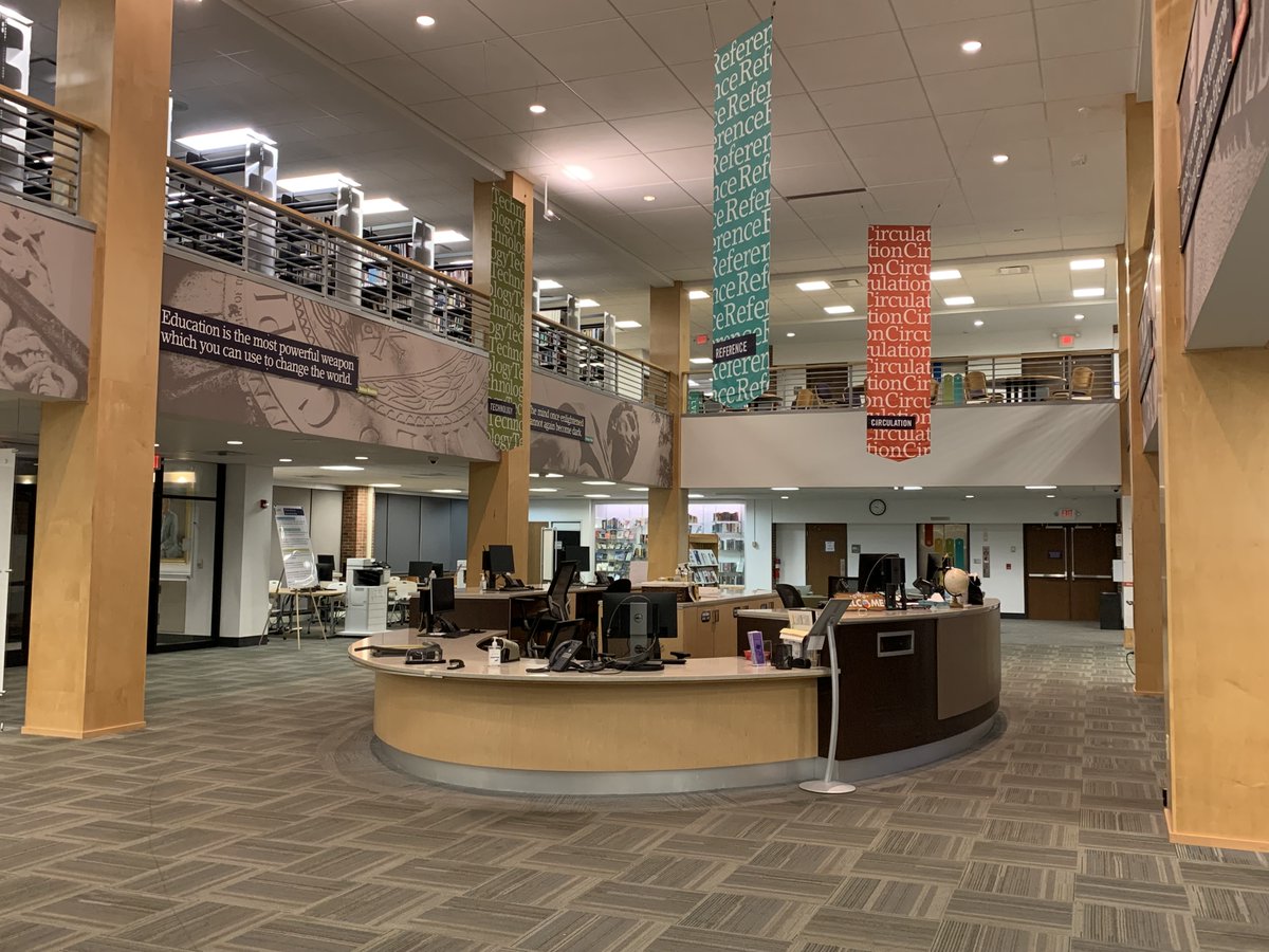 pr262lkellum's tweet photo. One of the best late-night study spaces in #CapitalUniversity is the Blackmore Library! It's open 24hrs and is a great spot for peace and quiet. https://t.co/1fwMUal7pF