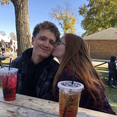 anna 🍌 tweet media