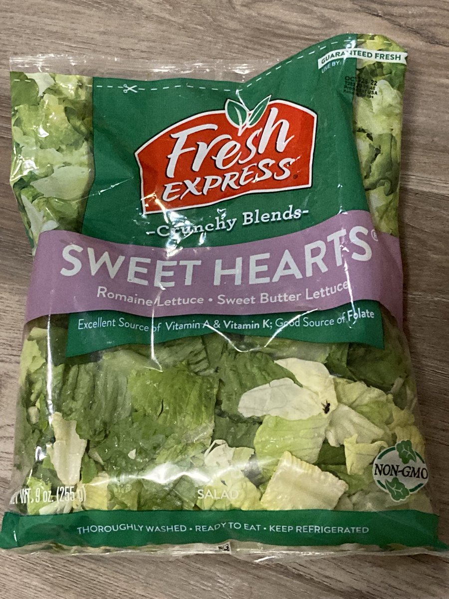 Archer1228's tweet photo. @FreshUpdates Found this in my UNOPENED, STILL SEALED bag of Fresh Express lettuce tonight. Dinner and appetite ruined. https://t.co/HDELcmbwBS