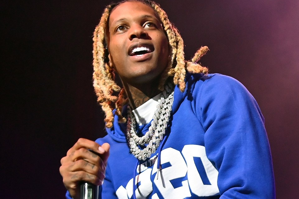 DailyLoud's tweet image. 5 felony charges Lil Durk was facing from a 2019 shooting have officially been dropped‼️🙏