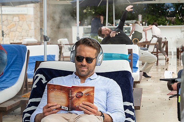 Happy Birthday,
the one and only, 
Ryan Reynolds!      