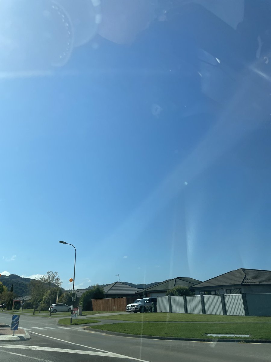 #beautiful day here in welly! Whats your weather like? Hope its shining like you! If the weathers not, chill cause you’re still shining 😉 #sunshine