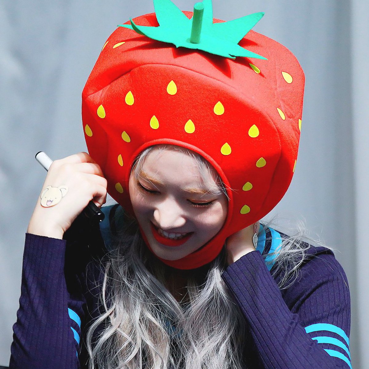 LlPPlES's tweet photo. @dokyuoem HERE YOU GO, OPPA. Sadly I ran out of strawberries so as the substitute, you can have me (as the strawberry) instead. Please enjoy your breakfast! 🥞 https://t.co/eMNArK5Ztn