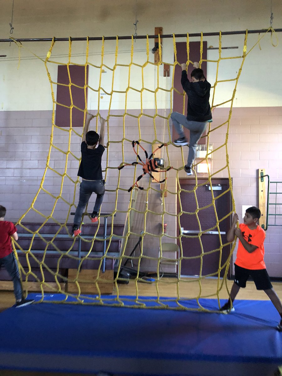 cresphysed's tweet photo. CRES Halloween Gym 2022 https://t.co/1Bu1w8B4Vw