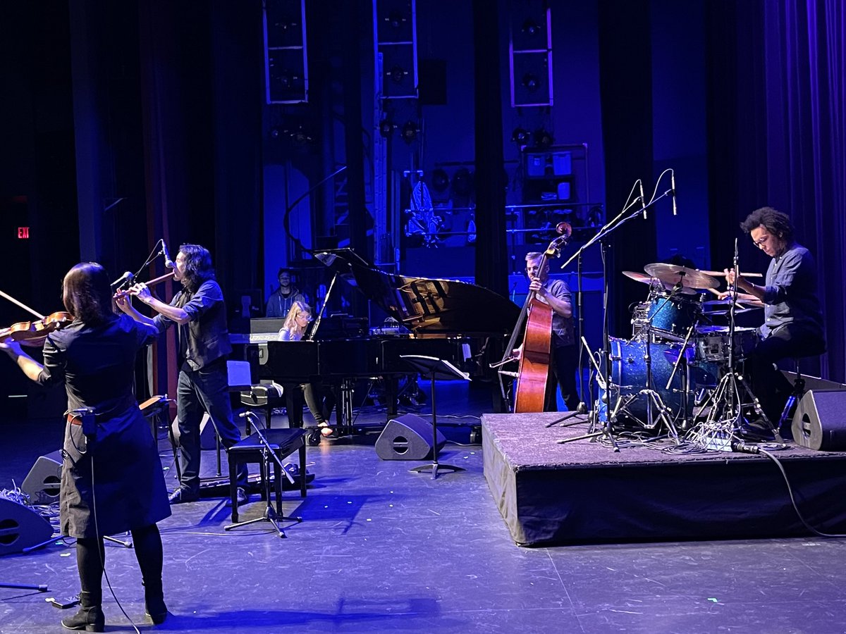 cindymcleod's tweet image. Huu Bac Quintet at #abshowcase #jazz #instrumentsofasiameetjazz @ArtsTouring
