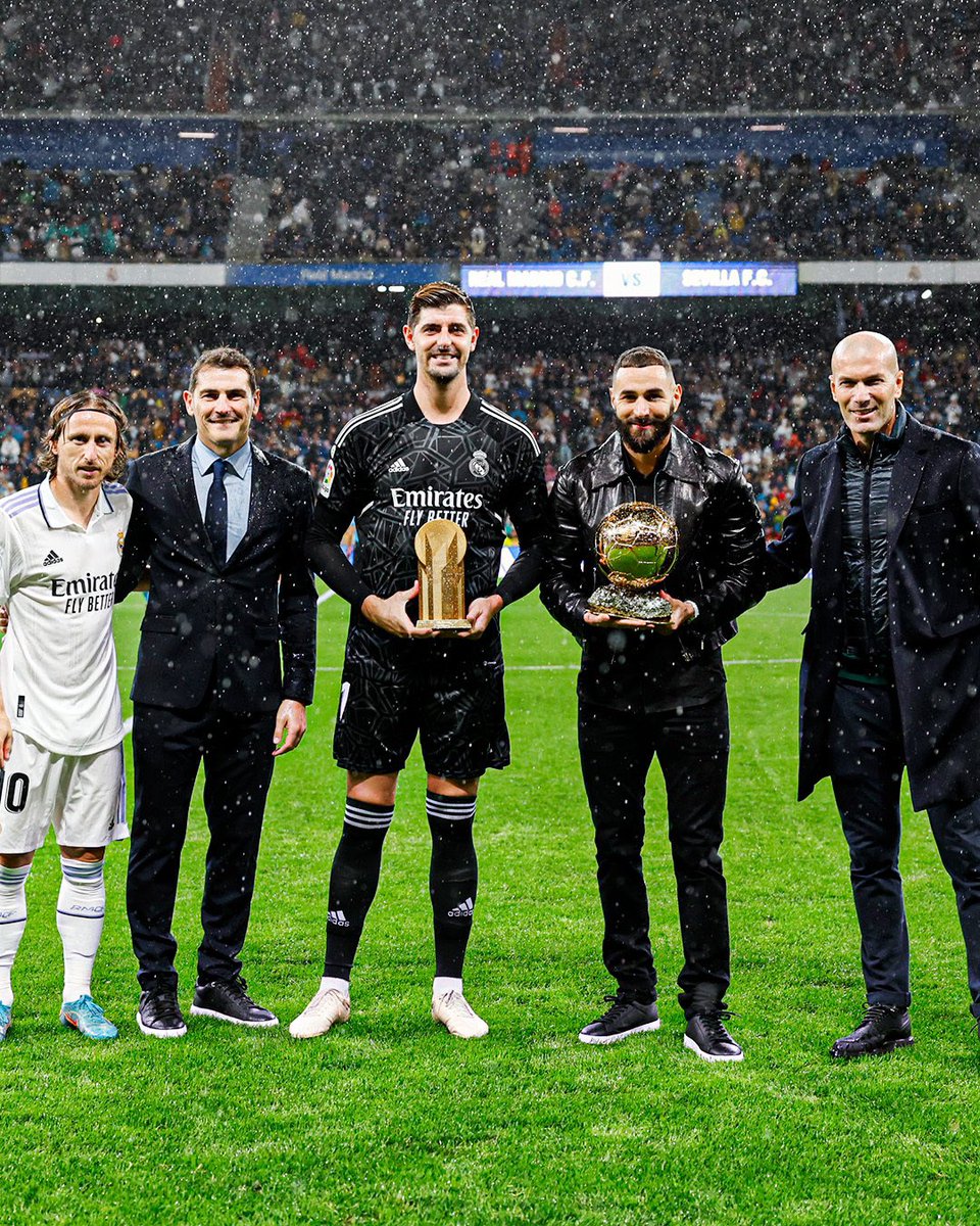 SiaranBolaLive's tweet photo. Real Madrid ➡️ BallonDor https://t.co/Adjbk2yVbg