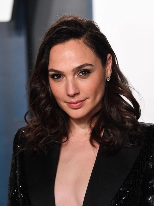 I want someone who looks at me the way Gal Gadot looks at Palestinian homes.