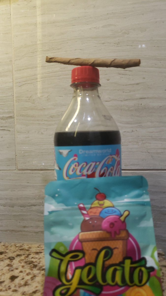 GHOSTii718's tweet photo. Gelato, for the fucking win right now! After a day like today, oh yea please believe this is needed. I'm botting the fuck up. TIme to relax, shower, then game for the night. #CannabisCulture #HighSociety #Gelato #420Gamer #CocaColaDreamworld #HalfBaked2 #ElevatedMindframe https://t.co/feHlIp7raa