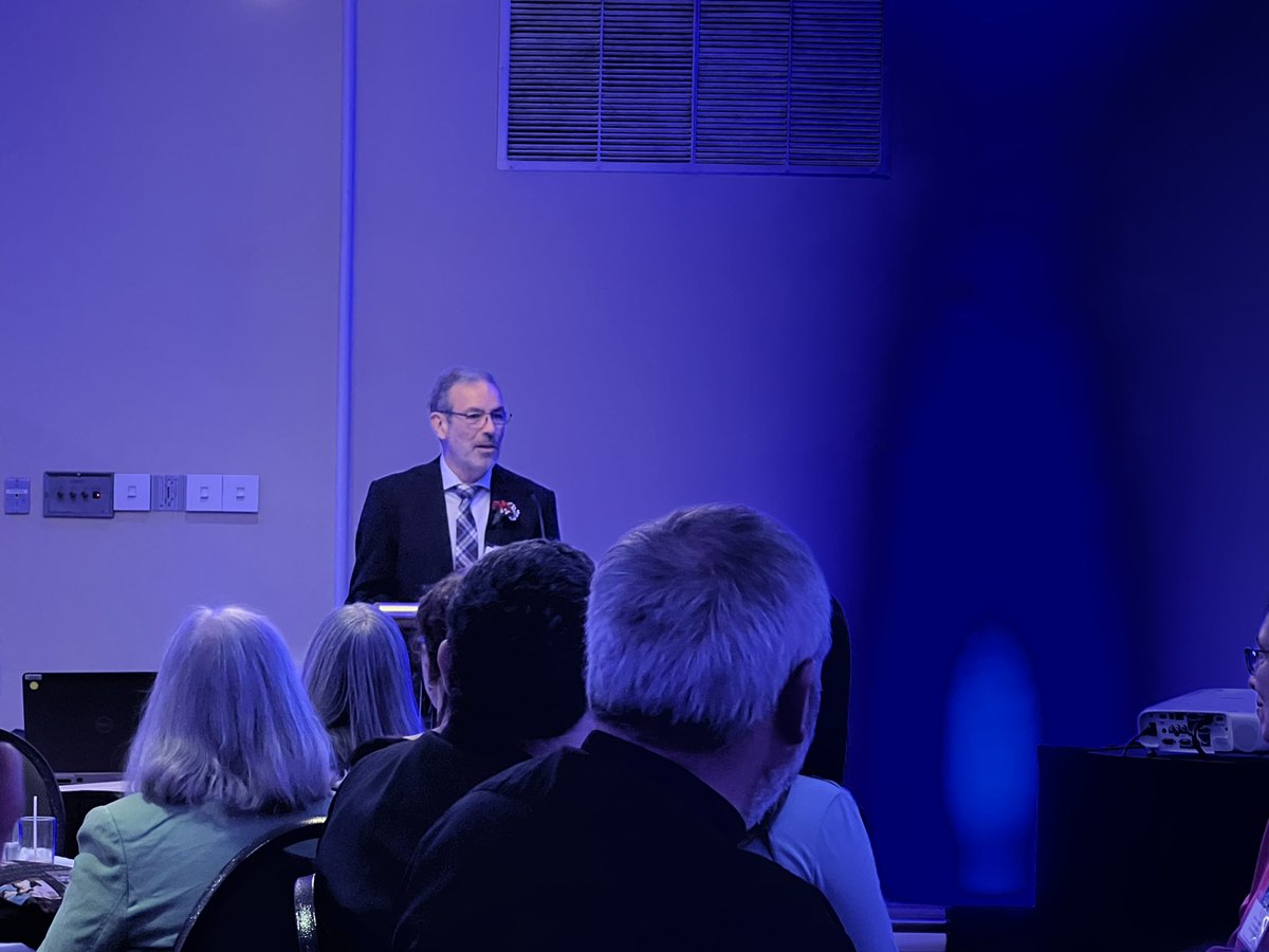 olgabaysal's tweet photo. 1/2 It’s been a privilege to attend CS-CAN Awards night today and celebrate so many researchers in Canada for their outstanding work and contributions in Computer Science. I’d like to congratulate my SE fellows like Jim Cordy @ProfCordy for the Lifetime Achievement award #cscan https://t.co/rgqvgTEZy4