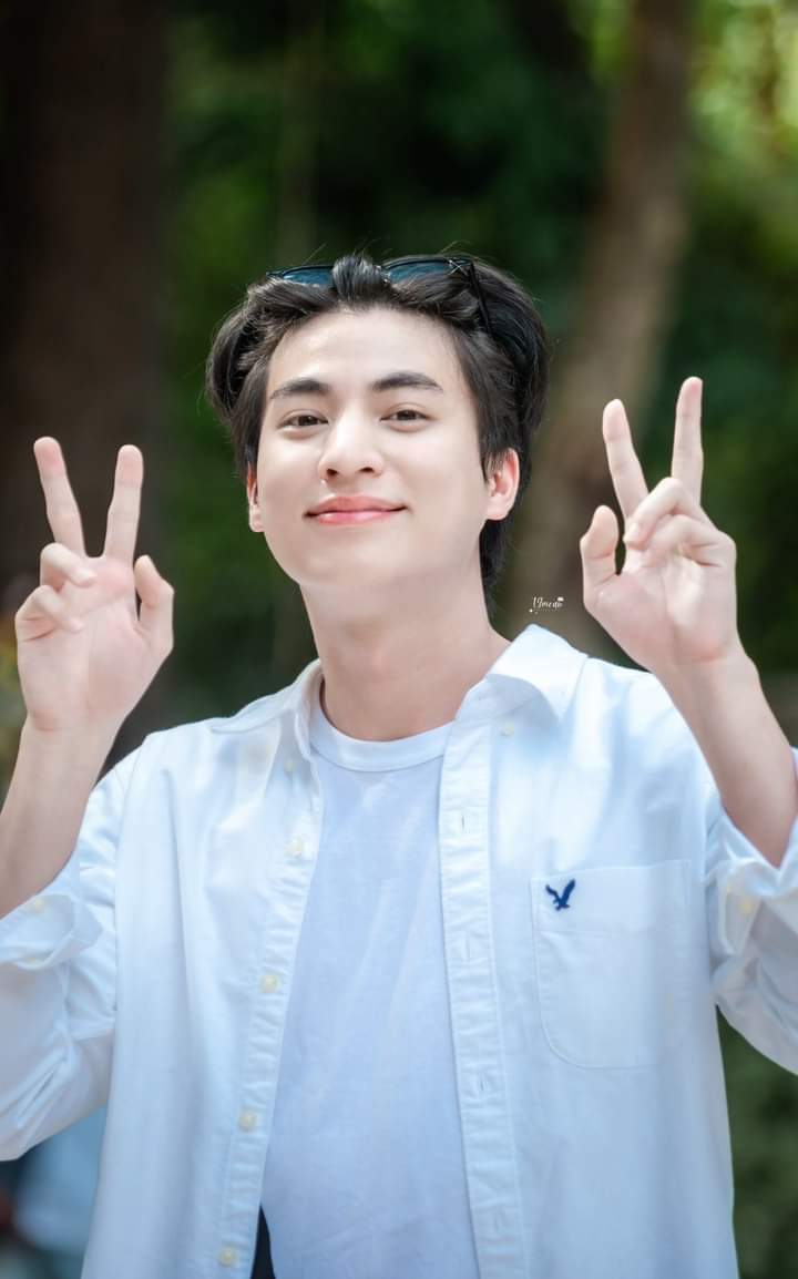 Roseforyou4ever's tweet photo. To our baby,Wherever you are rn now, whatever you are doing, always be careful🌻🌻
I MISS YOU😘
I LOVE YOU😘
Always by your side🌞🌻
@gulfkanawut #GulfKanawut
#pcttro https://t.co/qTNpoEPn9W