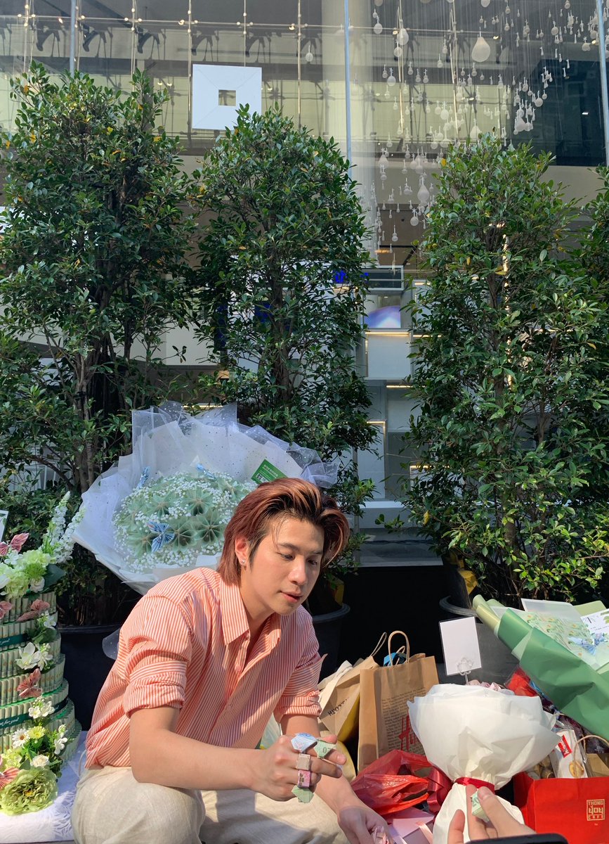 G88RvHFL6rPDYRI's tweet photo. สุขสันต์วันครบรอบ4ปีที่รัก
 #4ปีคนของแปลน https://t.co/qJ2WyTiw16