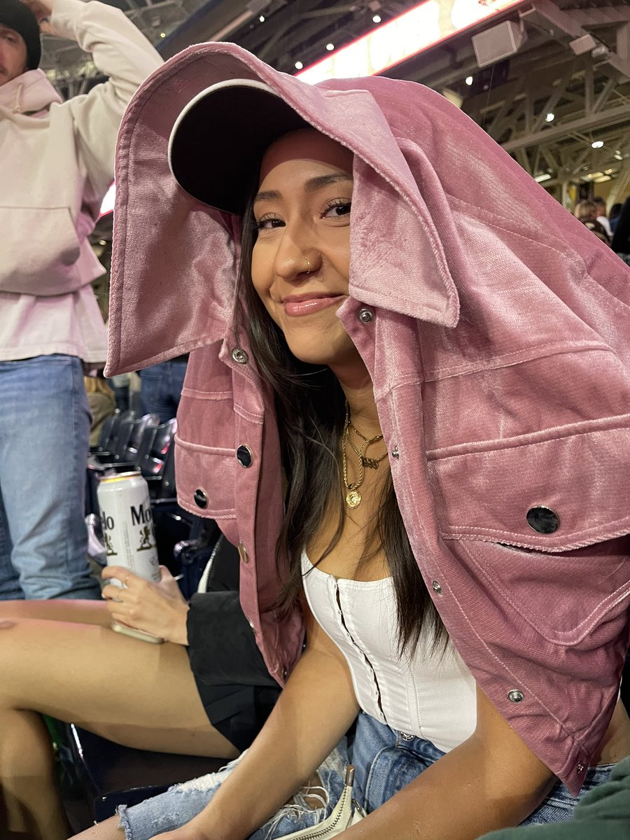 Phillies need to stop raining on our parade #timetoshine <a href="/Padres/">San Diego Padres</a>  <a href="/Tayylorkayy/">OKAYTKAY</a>