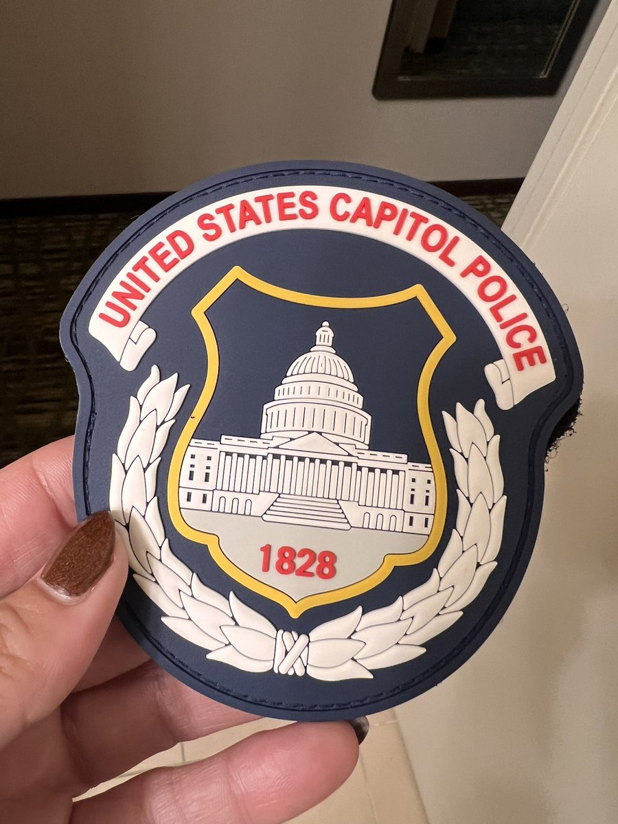 Thanks to @JoJoFromJerz @libradunn @SergeantAqGo and @gtconway3d for the great company at dinner last night. And thanks to Harry for the patch!