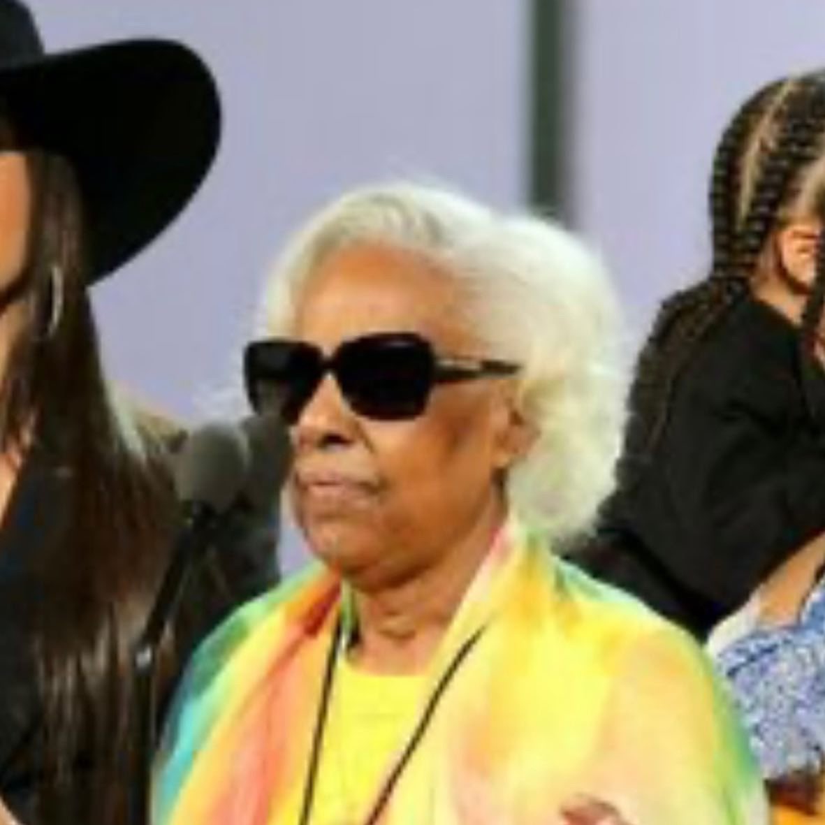 Grandmother Hussle passed away. Nipsey Hussle’s grandmother passed away today. Please keep the family in your prayers.
#nipseyhussle #grannyhussle #laurenlondon #samanthasmith #nipseyhusslegrandmother #iamsassydani #sassythoughtswithdani #flyhighangel #restinpeacequeen