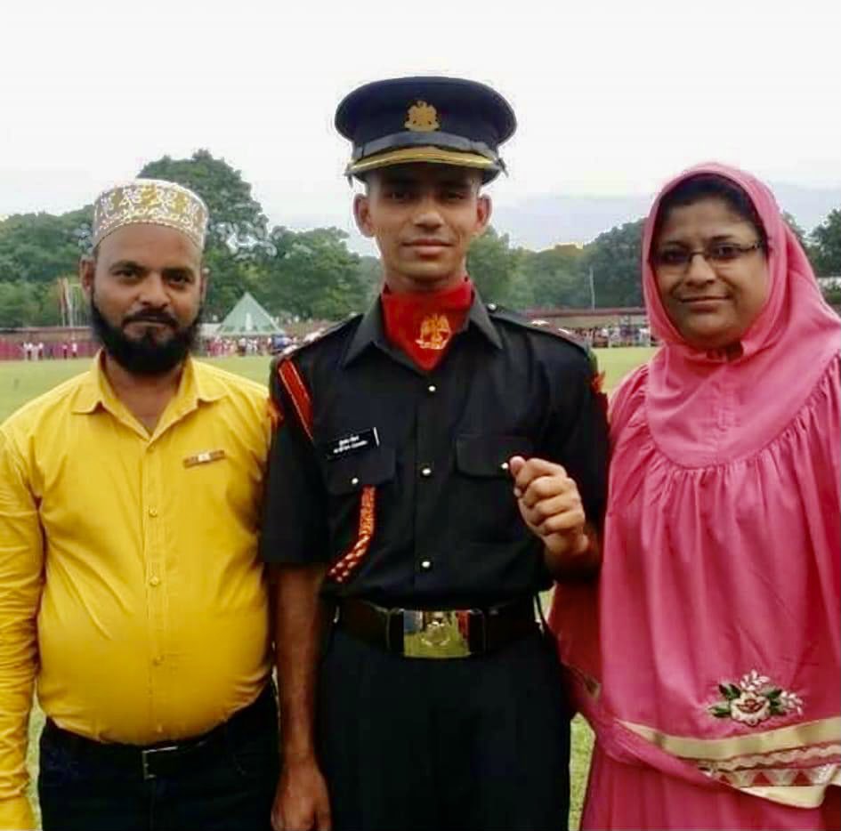 Pay homage to Major Mustafa Bohra who died in Rudra Helicopter crash in Arunachal Pradesh. From Udaipur and the only son of his parents. 
Jai Hind, Jai Bharat. 
🙏🙏🙏