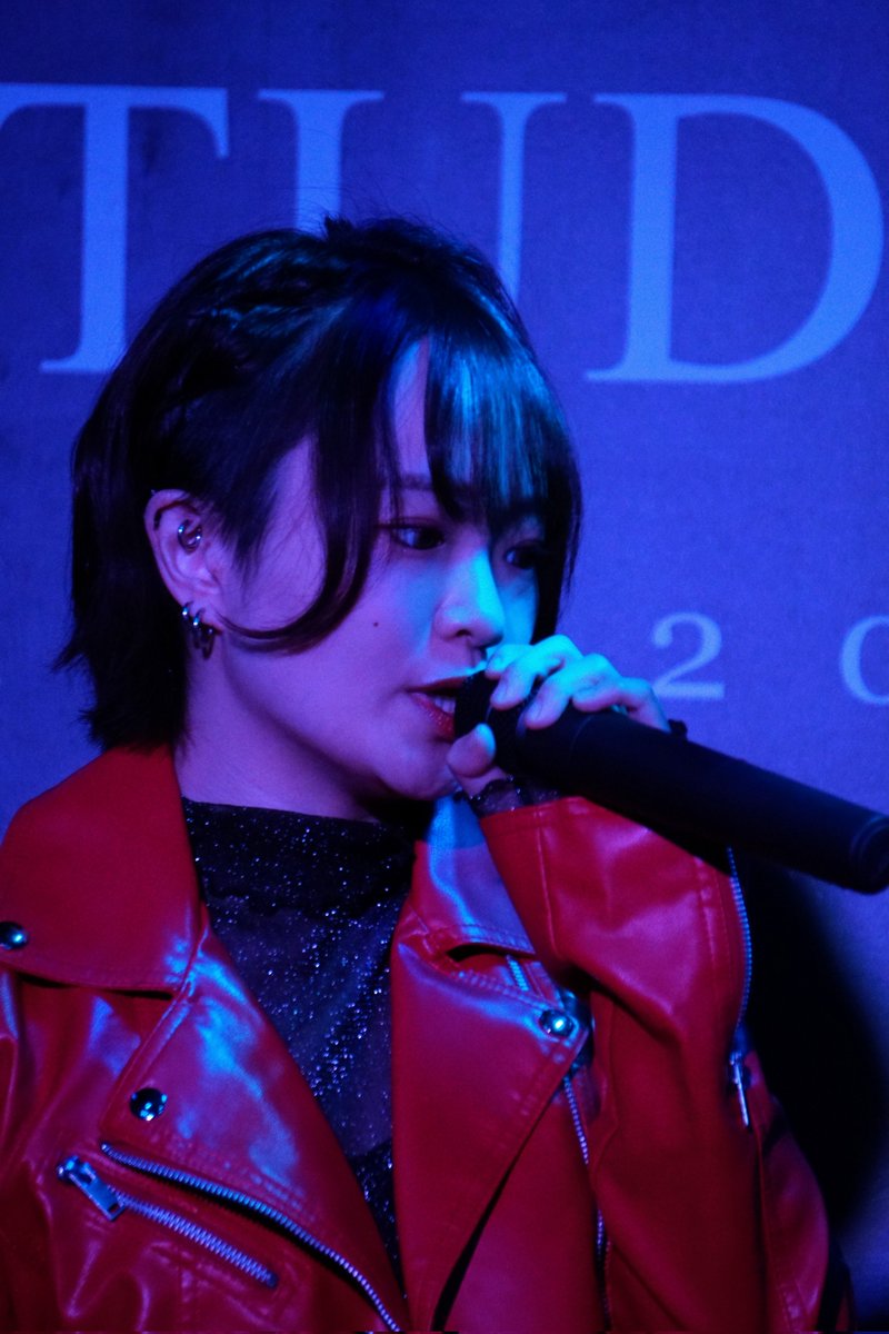 ken_ken2080's tweet photo. 10.22 ホシノイツキLIVE@HEART-MEN STUDIO
#ホシノイツキ
#HEARTMENSTUDIO https://t.co/0SlfI0sZ7Q
