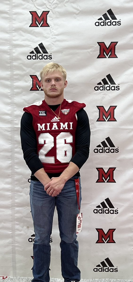 mikecon42943703's tweet photo. Made the 4 hr drive with @carterconley7 for the Miami Ohio Game Day Invite today. Absolutely beautiful campus and facilities @RedHawksRecruit @CoadyKeller1 https://t.co/fiGas7RSc1
